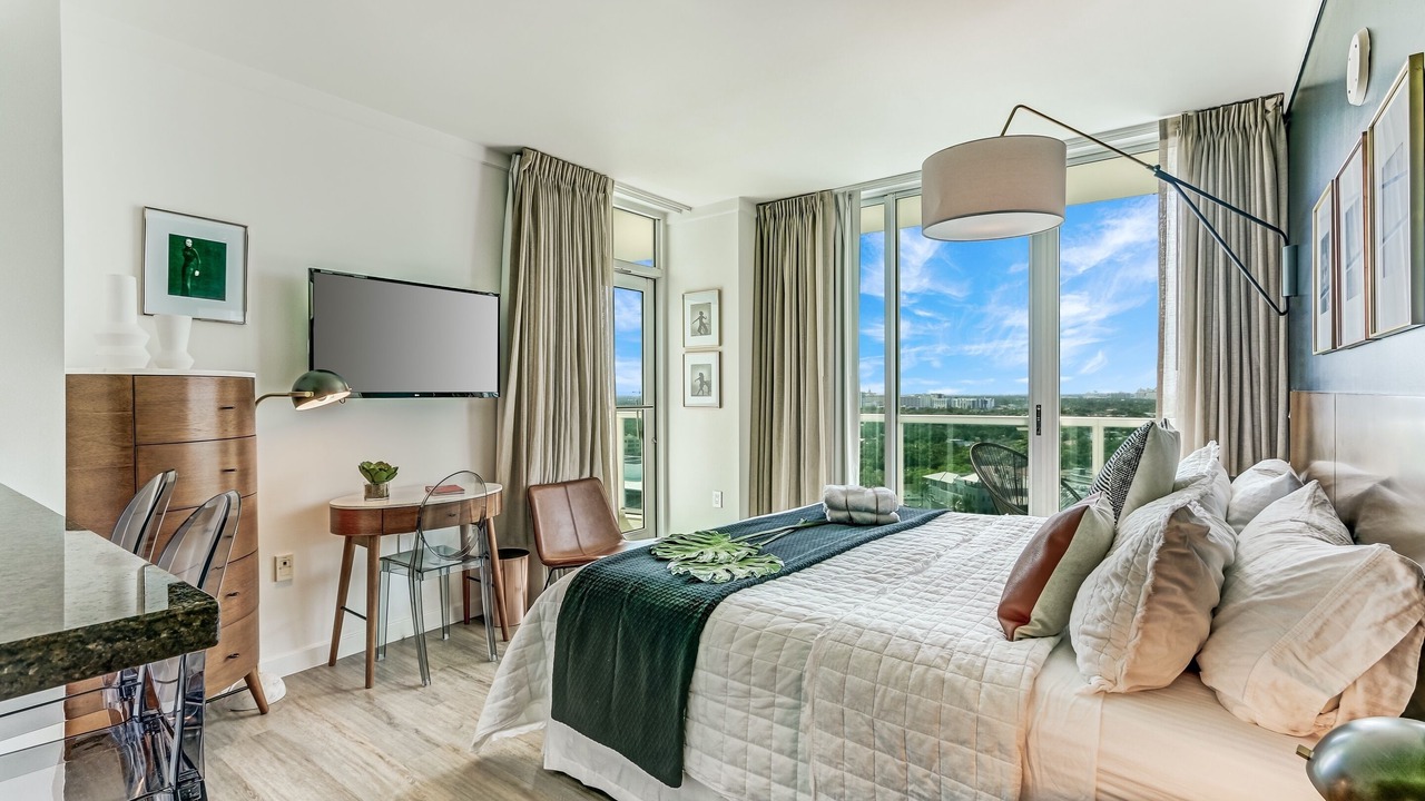 Photo of Bedroom in Coconut Grove