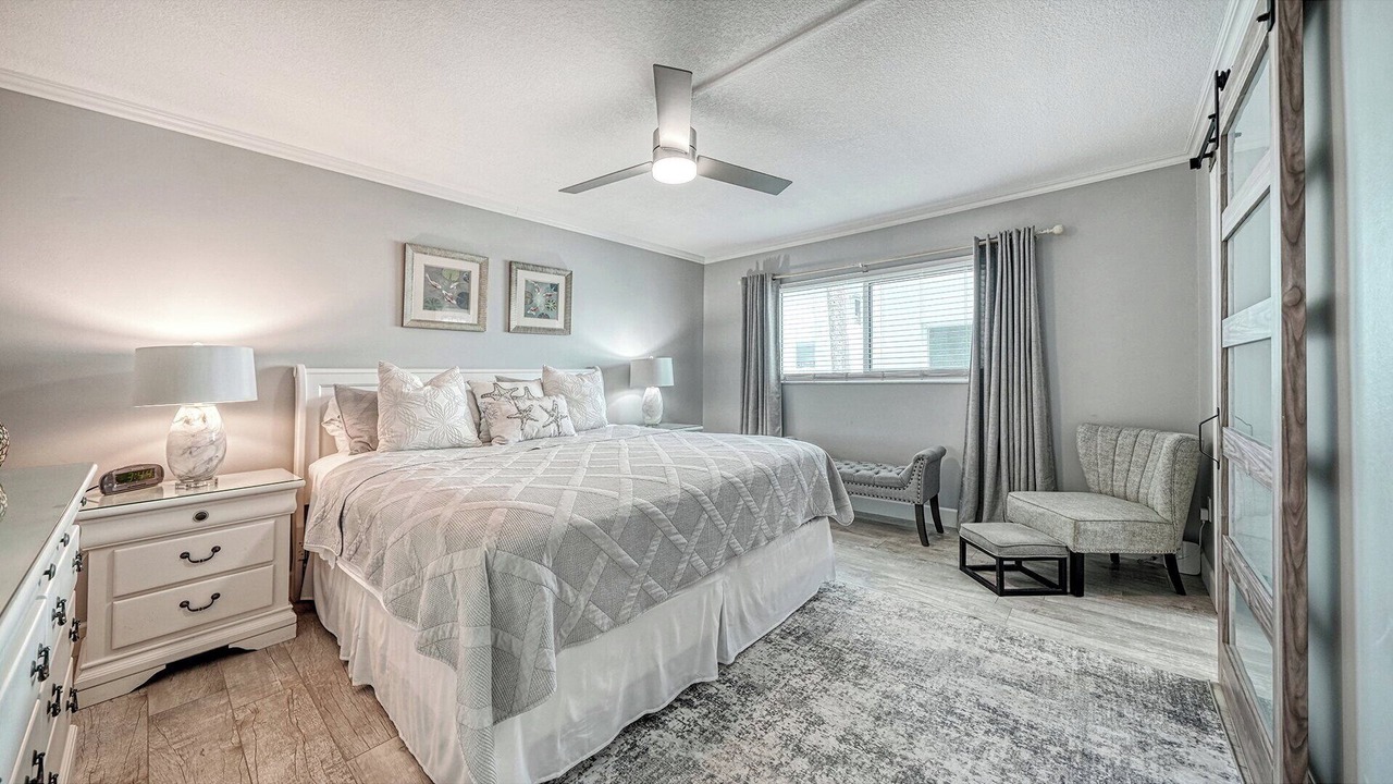 Photo of Bedroom in Longboat Key
