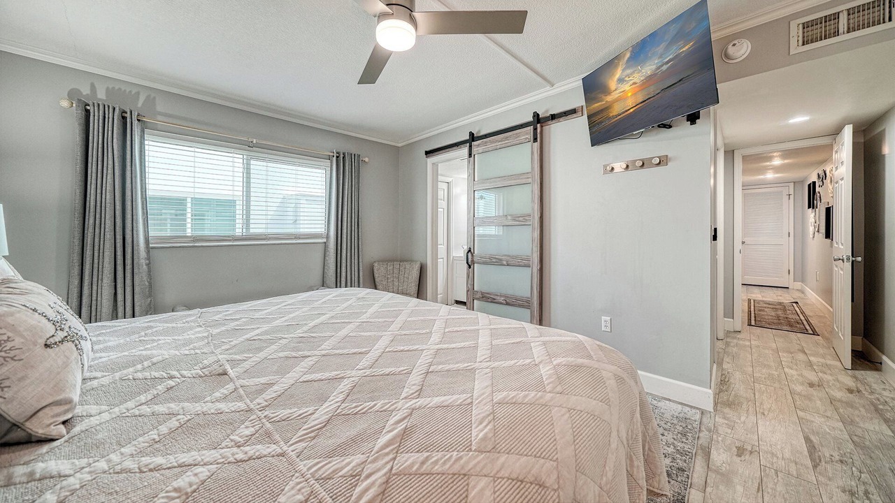 Photo of Bedroom in Longboat Key