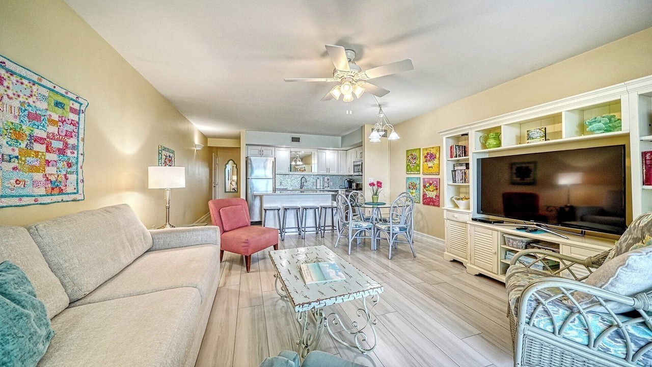 Photo of Livingroom in Longboat Key
