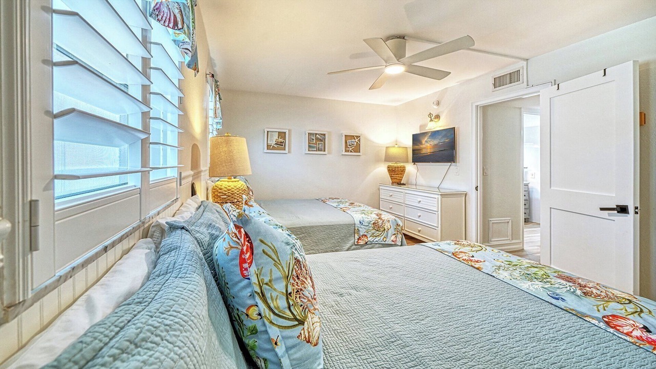 Photo of Bedroom in Longboat Key