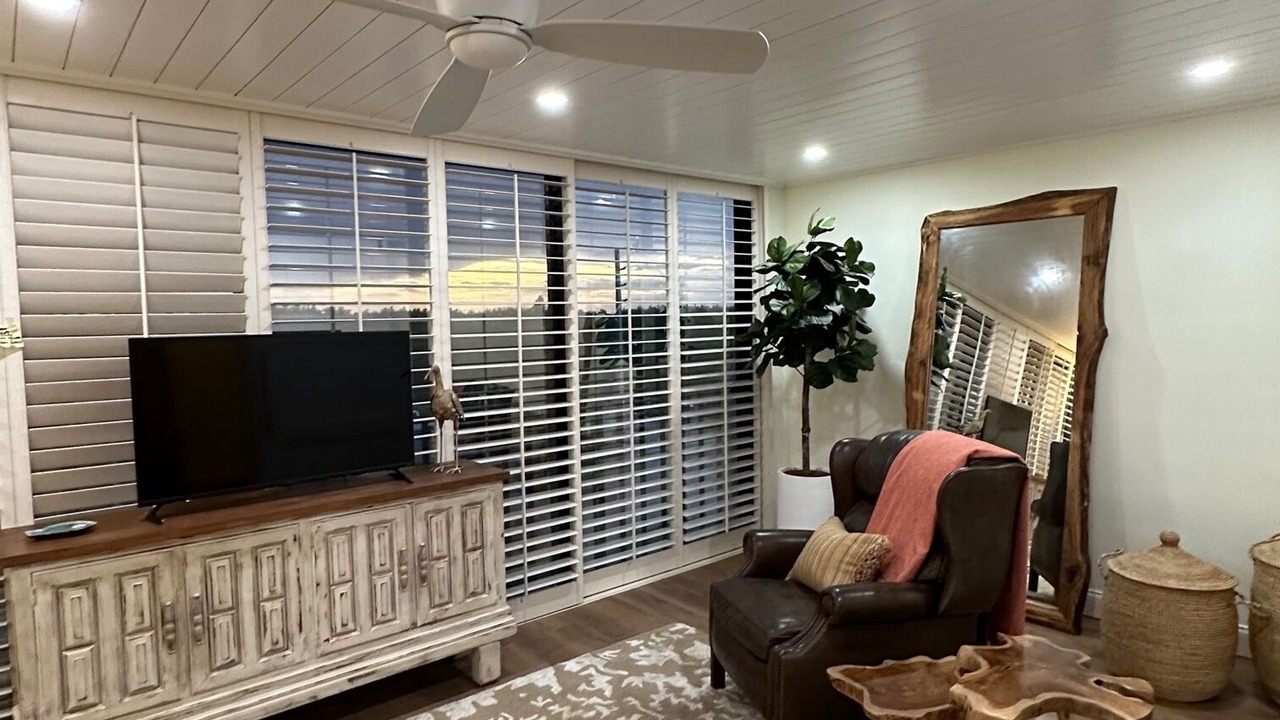 Photo of Livingroom in Central Beach
