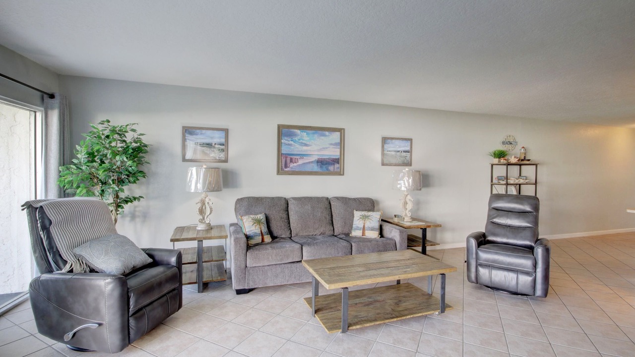 Photo of Livingroom in Fort Walton Beach