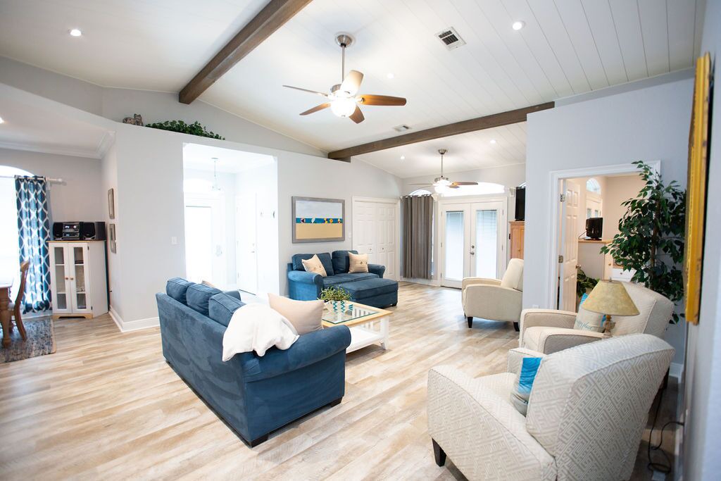 Photo of Livingroom in Miramar Beach