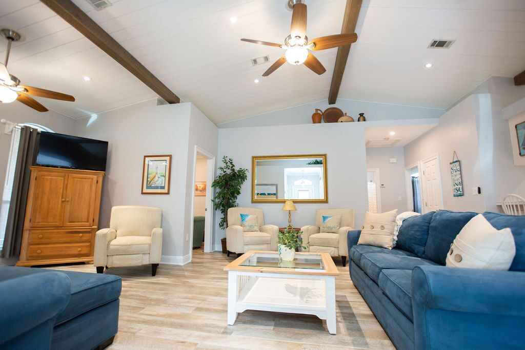 Photo of Livingroom in Miramar Beach