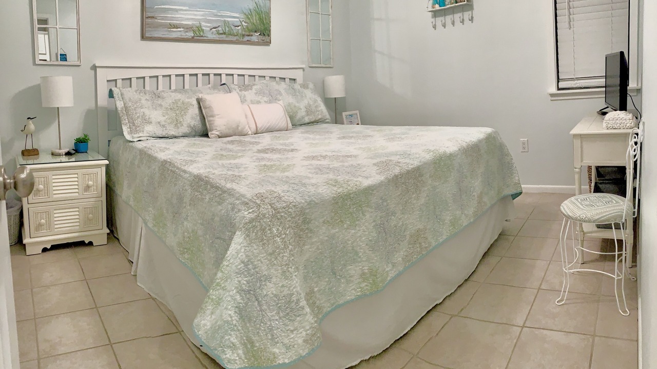 Photo of Bedroom in Seagrove Beach
