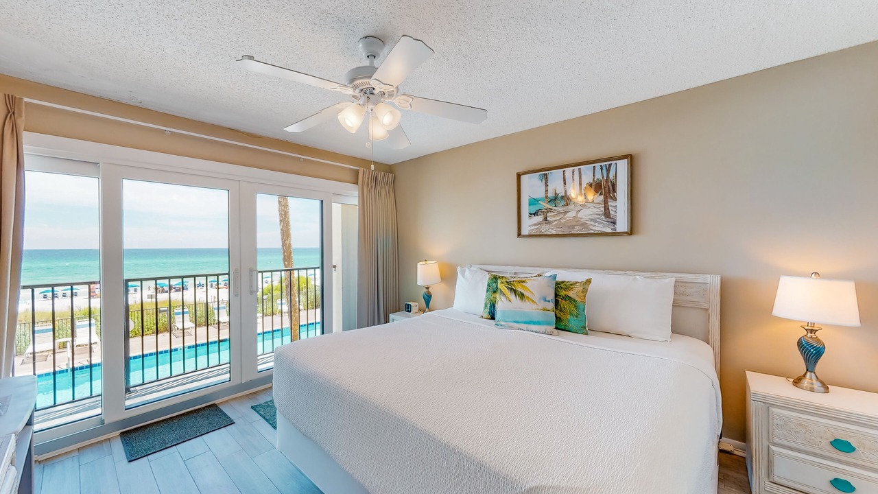 Photo of Bedroom in Miramar Beach