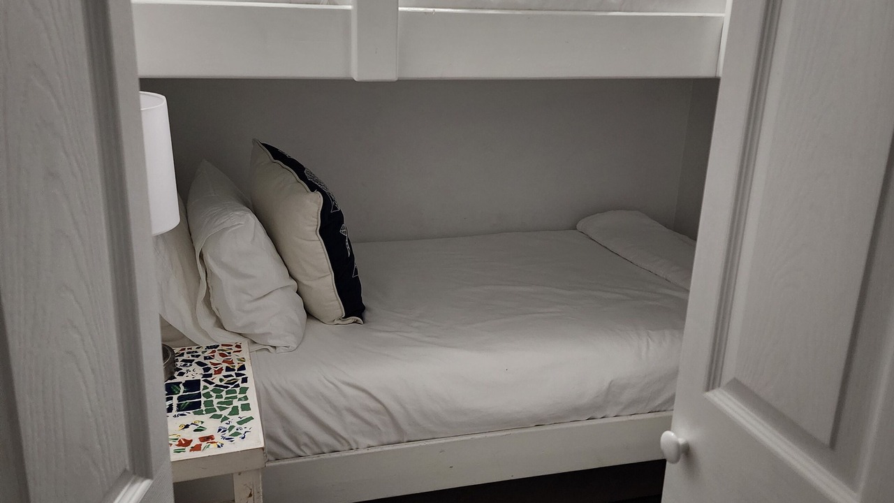 Photo of Bedroom in Seagrove Beach