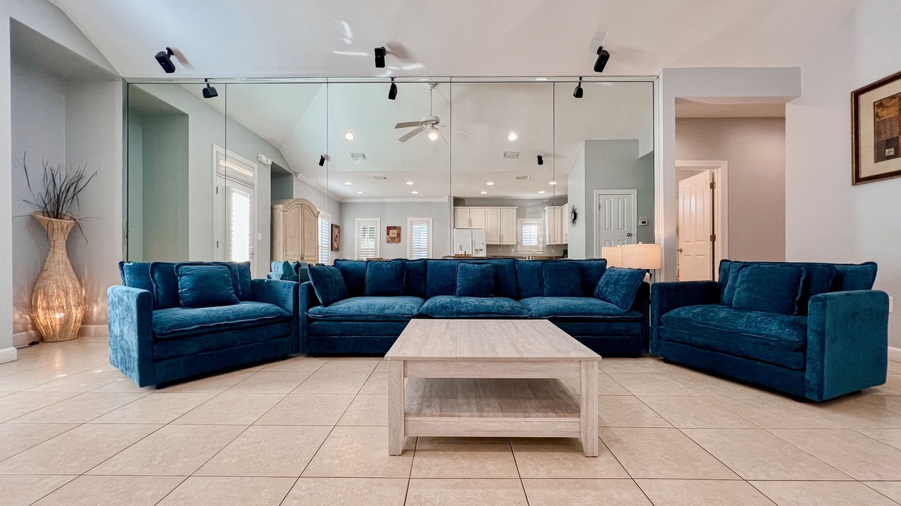 Photo of Livingroom in Emerald Waters Village