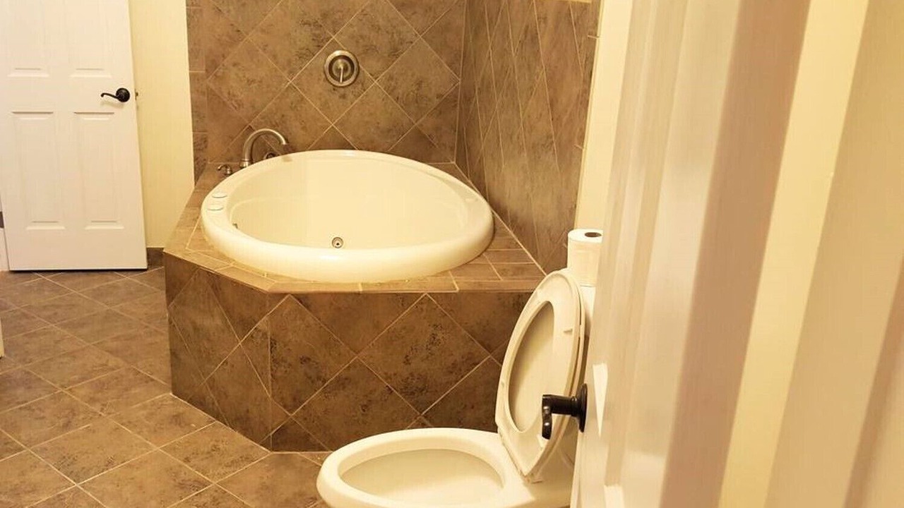 Photo of Bathroom in Church Street