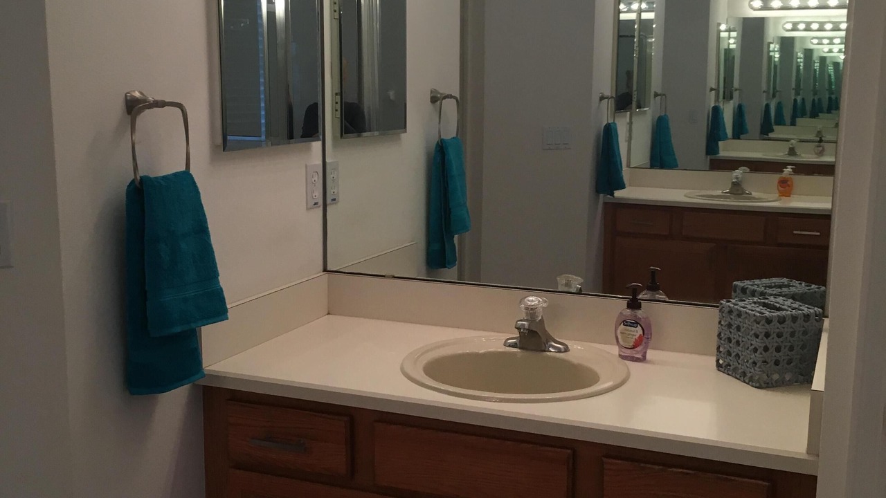 Photo of Bathroom in Orange Tree