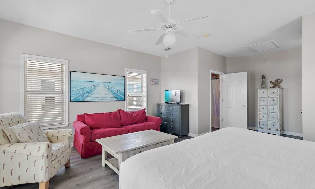 Photo of Bedroom in Seacrest