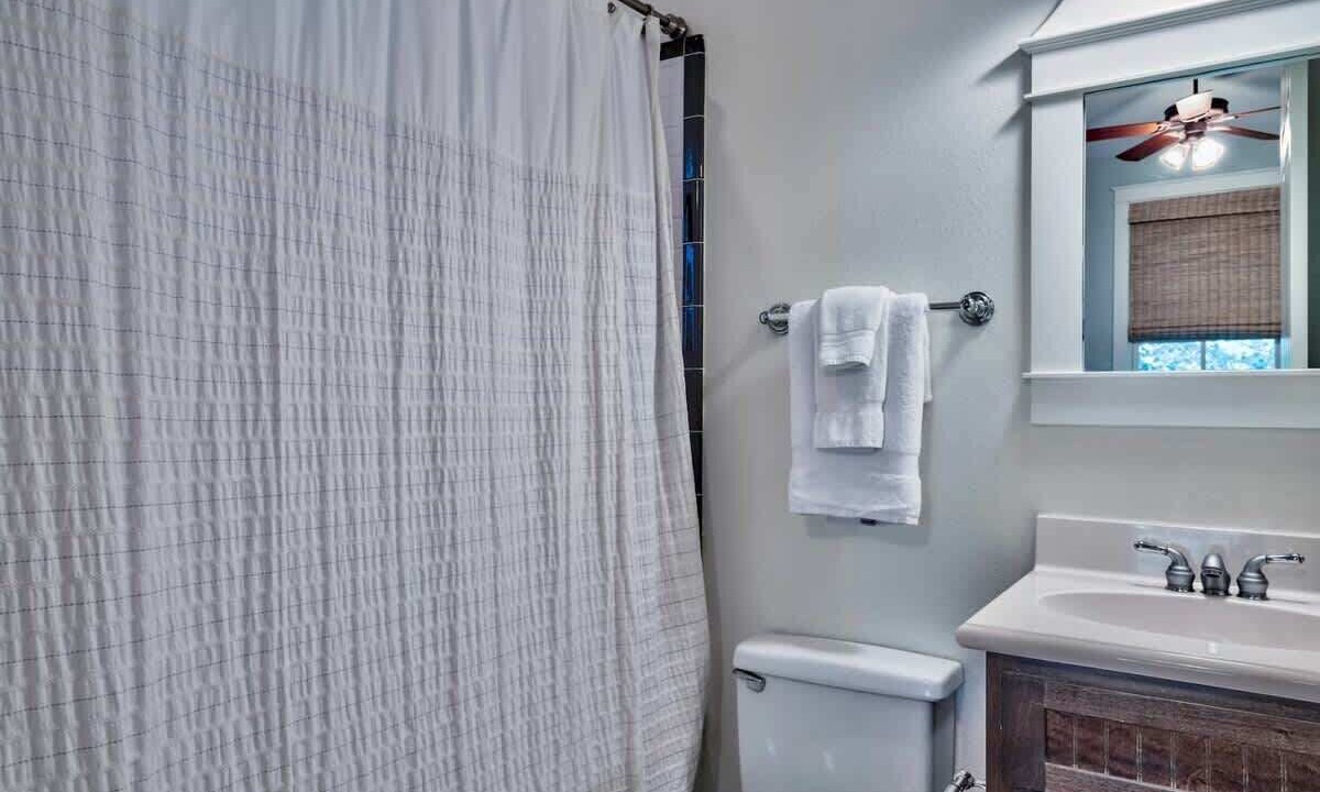 Photo of Bathroom in Seawatch