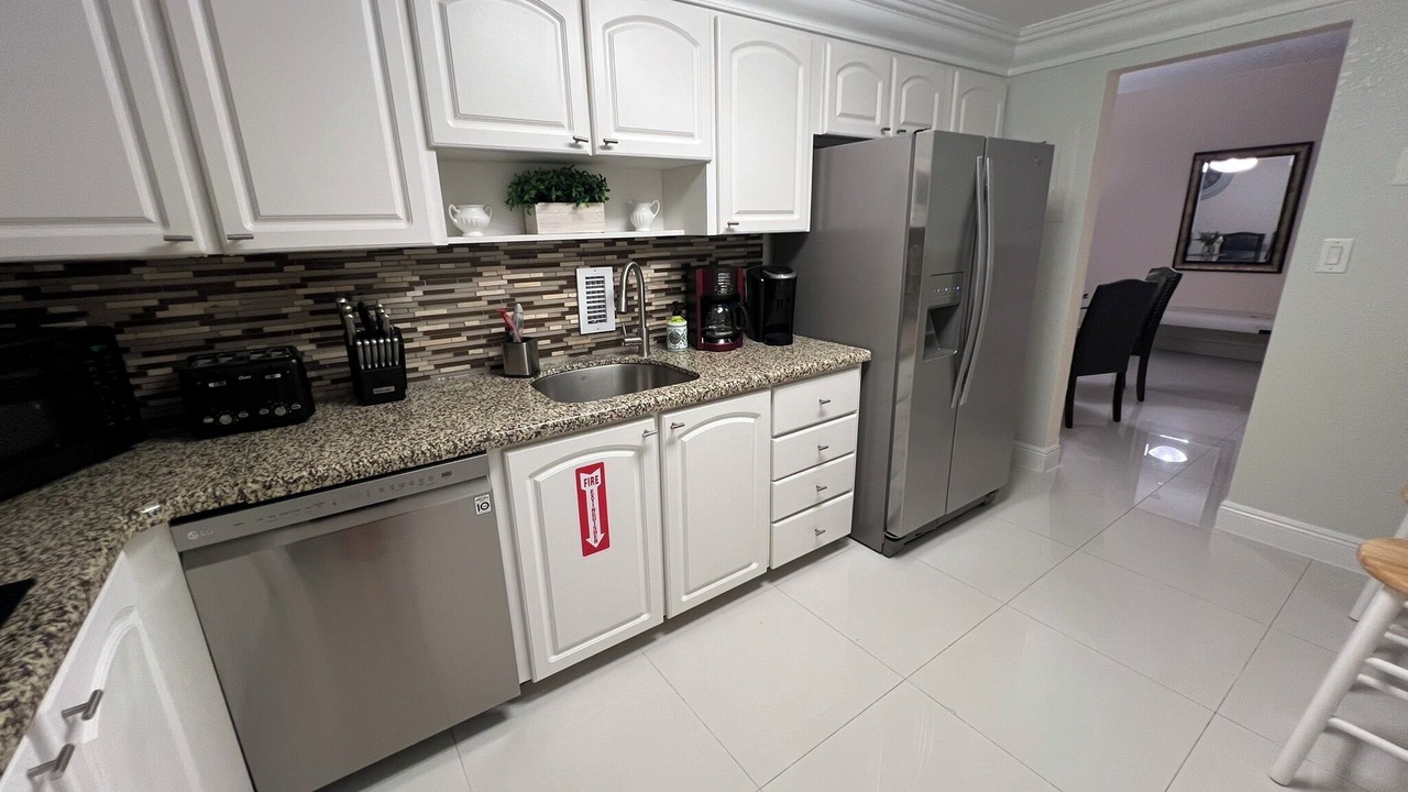 Photo of Kitchen in Hollywood South Central Beach