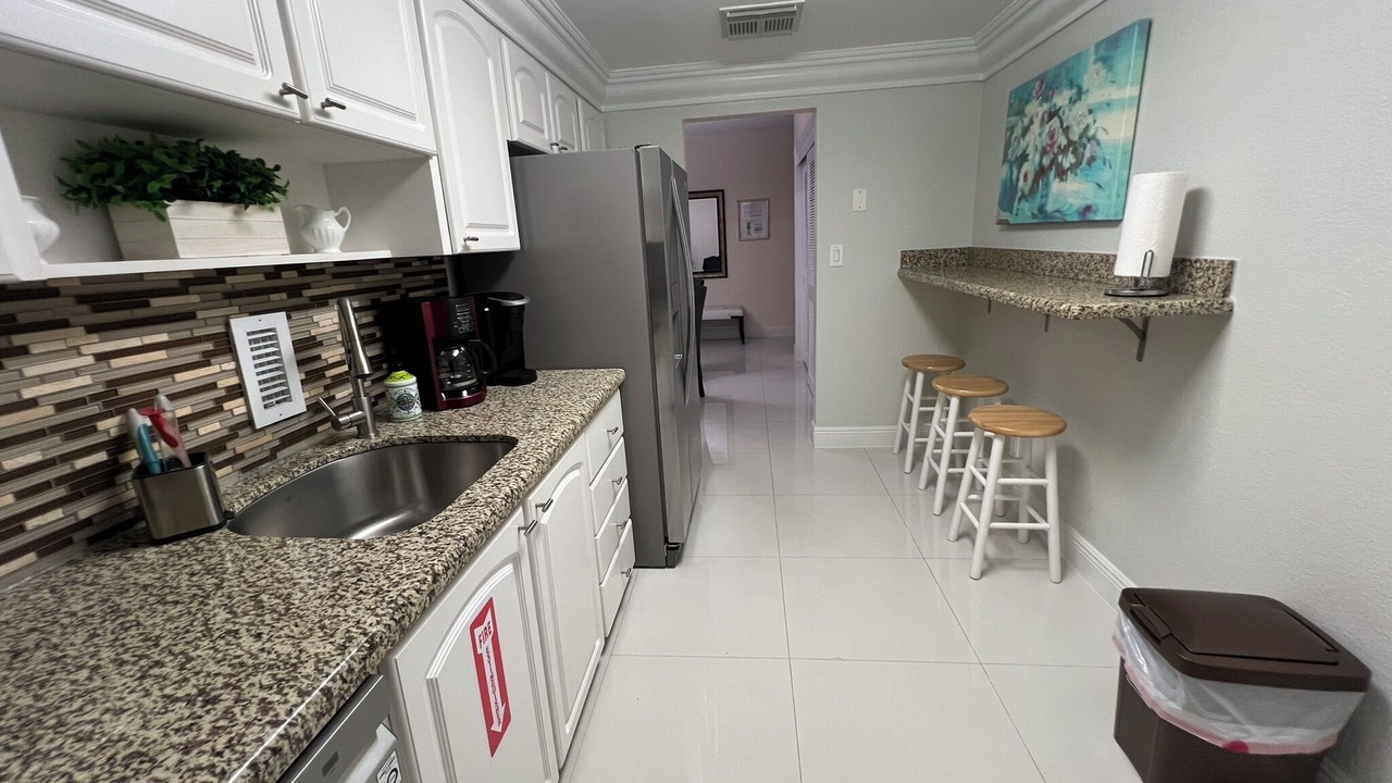 Photo of Kitchen in Hollywood South Central Beach