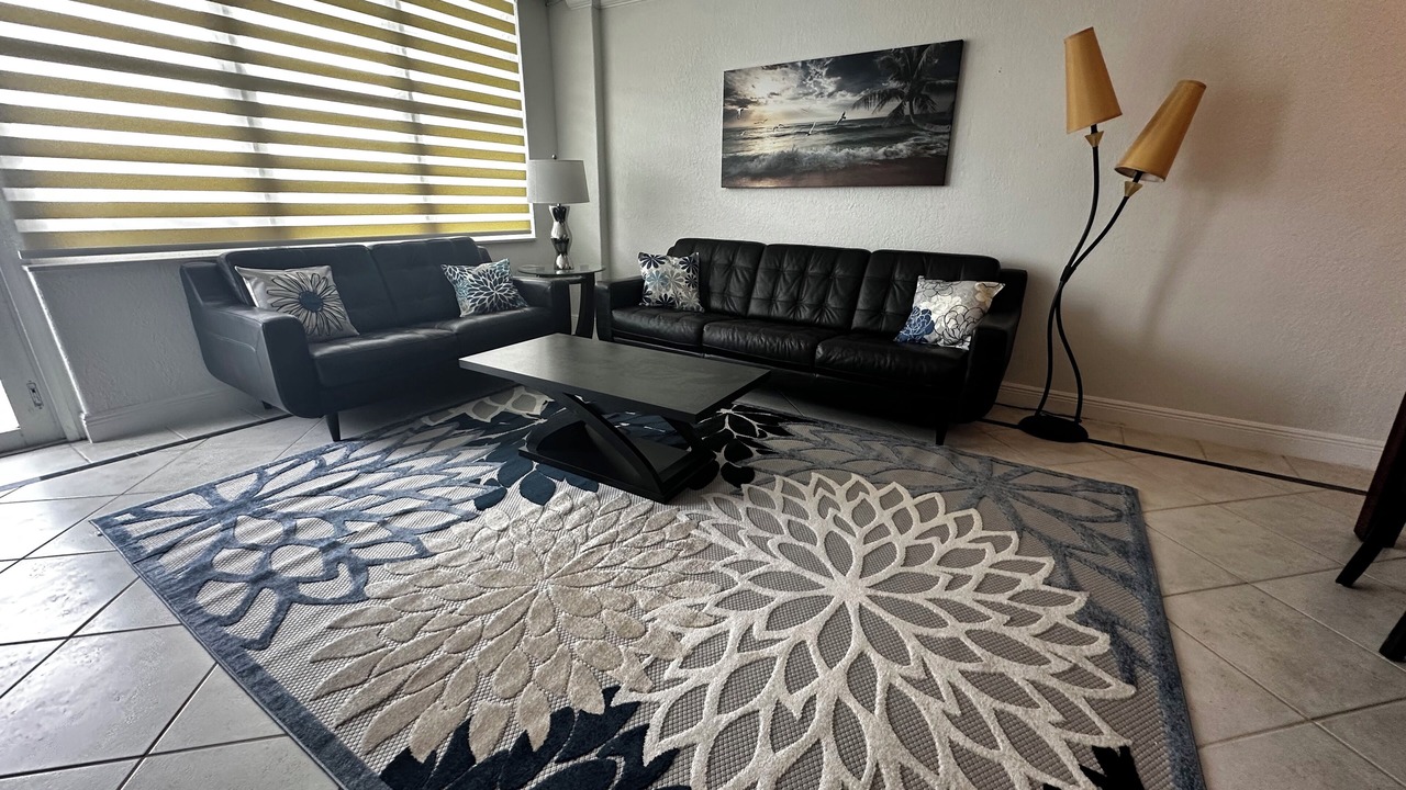 Photo of Livingroom in Hollywood South Central Beach