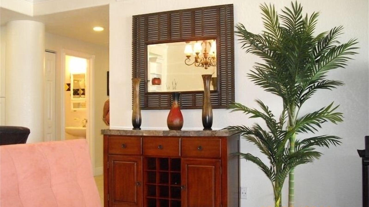 Photo of Bedroom in Hollywood South Central Beach