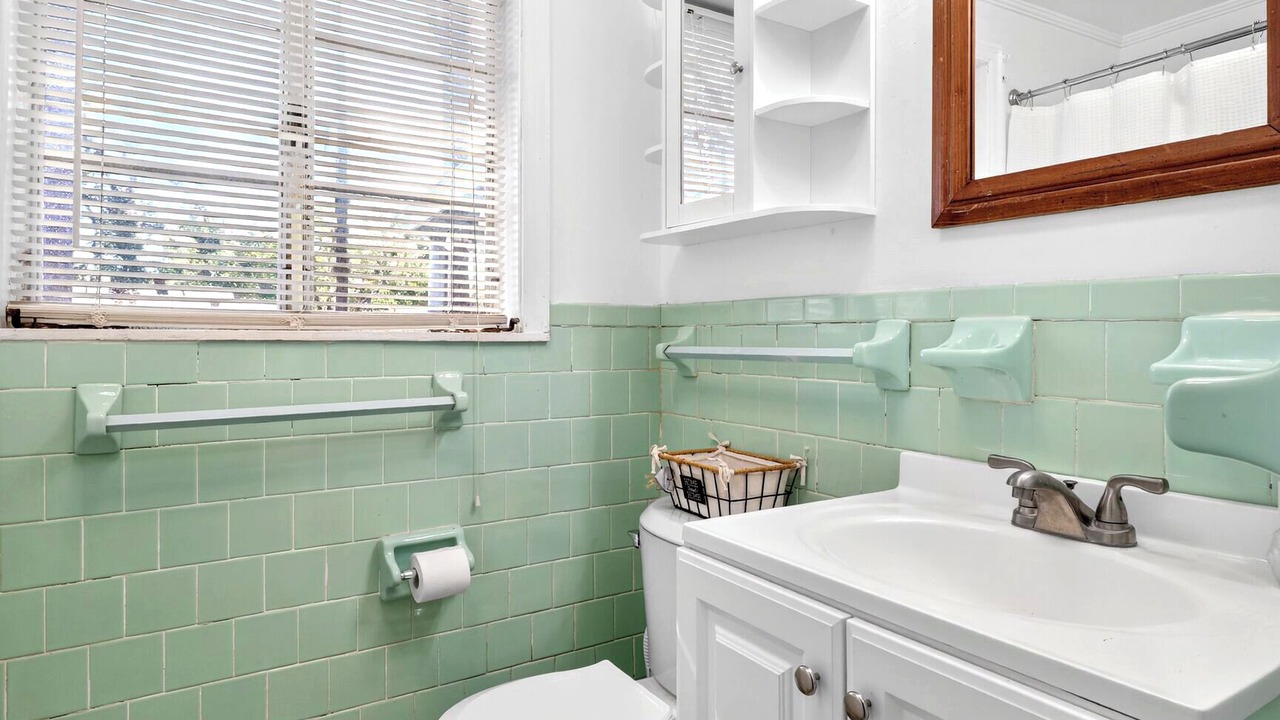 Photo of Bathroom in Midtown