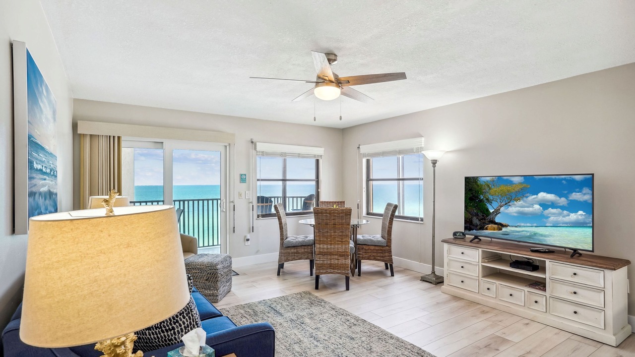 Photo of Livingroom in North Redington Beach