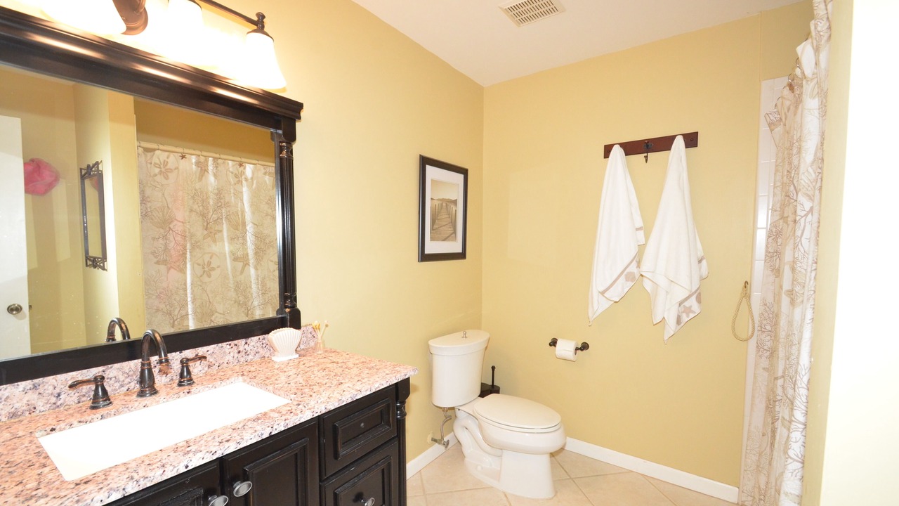Photo of Bathroom in Naples Park