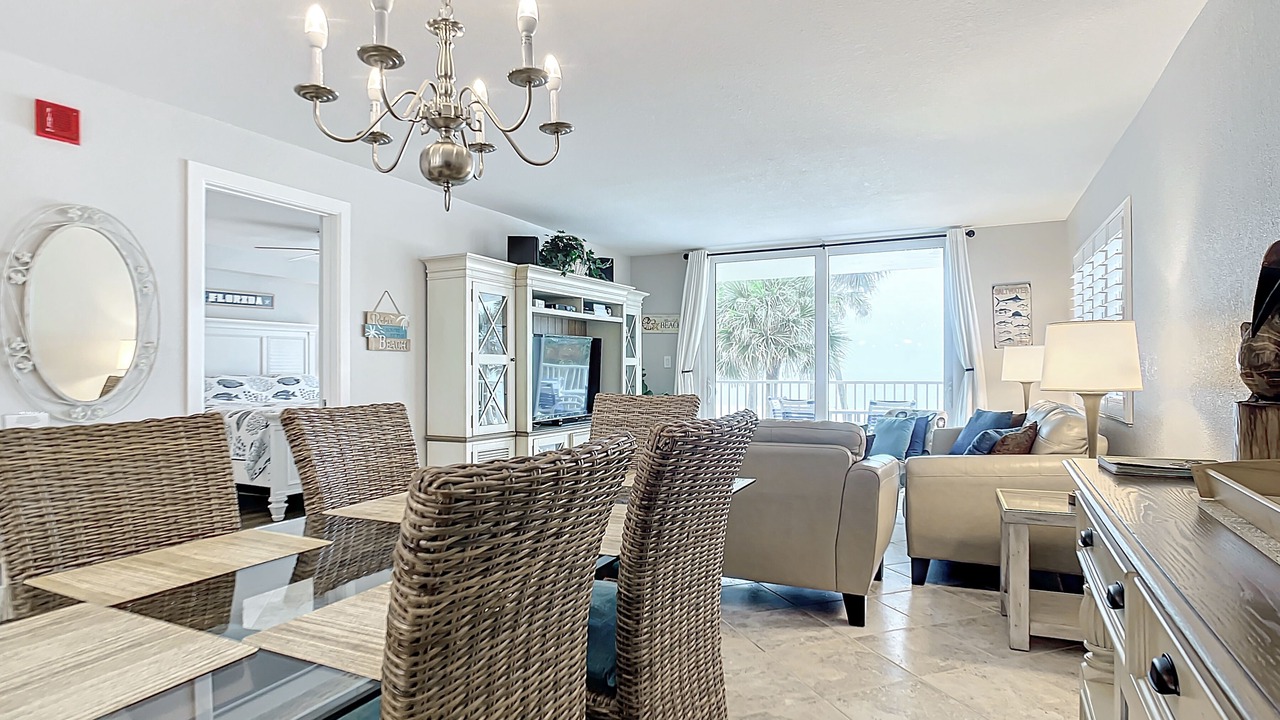 Photo of Livingroom in Indian Shores