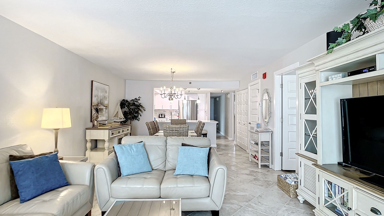 Photo of Livingroom in Indian Shores