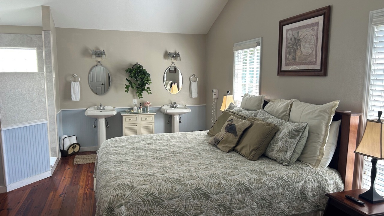 Photo of Bedroom in Steinhatchee