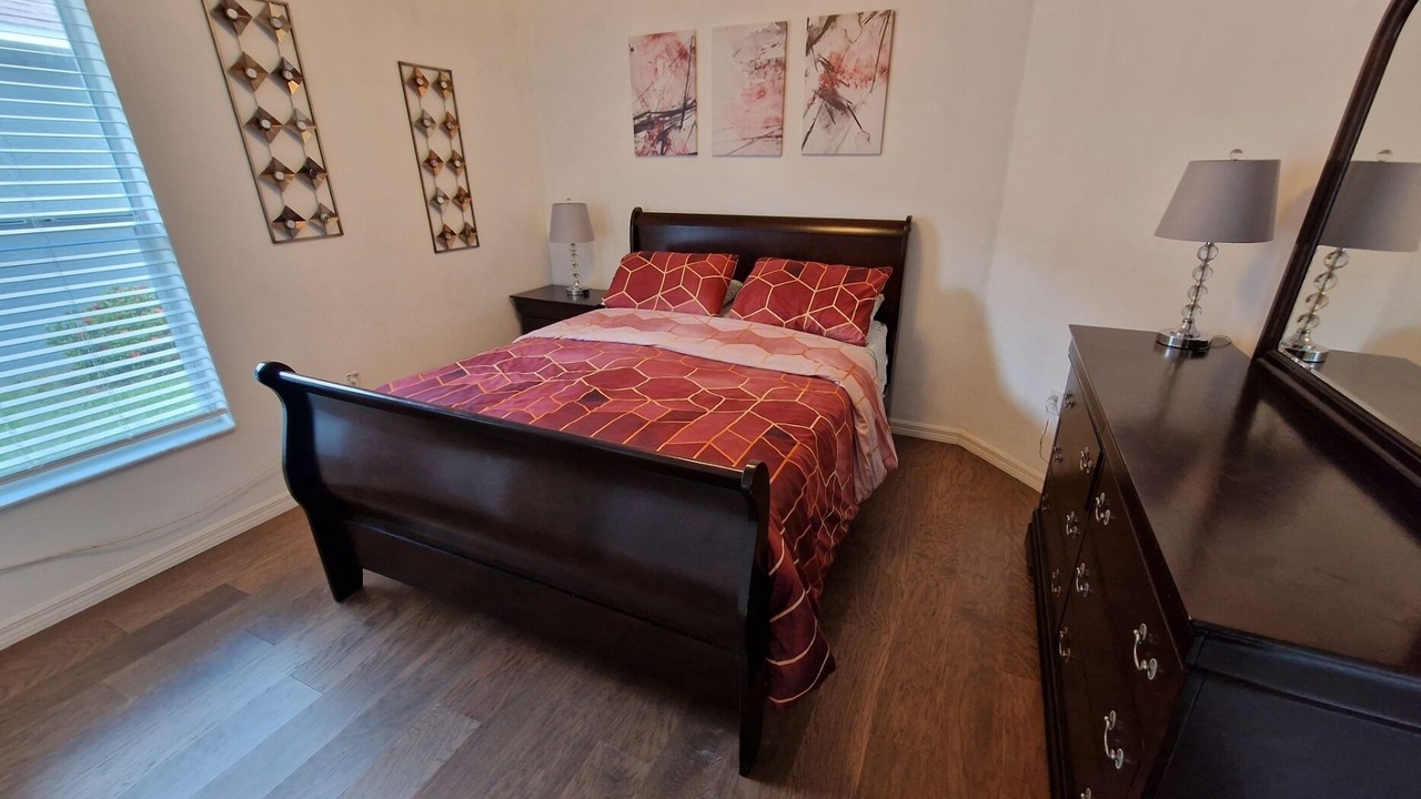 Photo of Bedroom in Eagle Pointe South