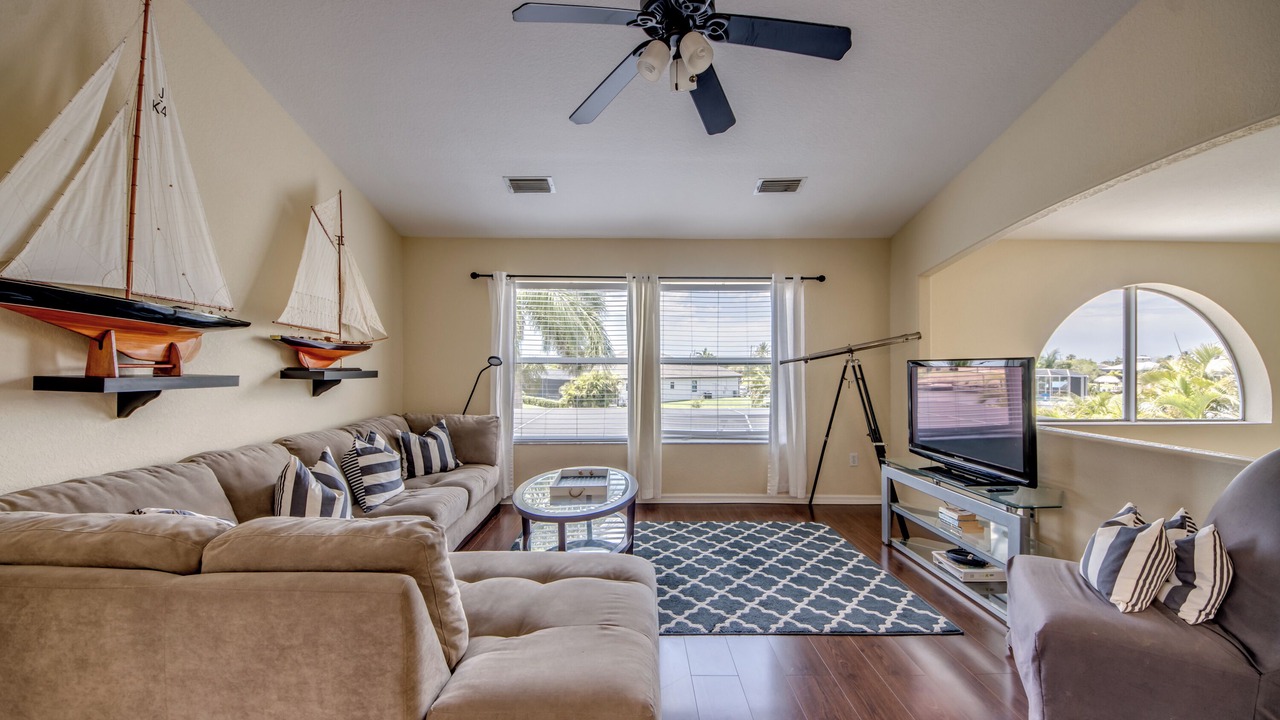 Photo of Livingroom in Pelican