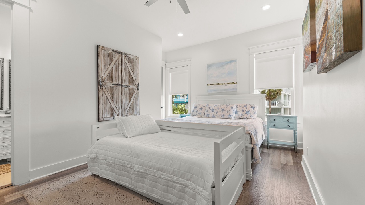 Photo of Bedroom in Seacrest