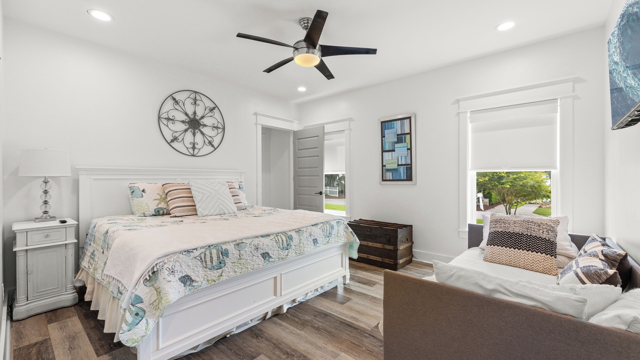 Photo of Bedroom in Seacrest