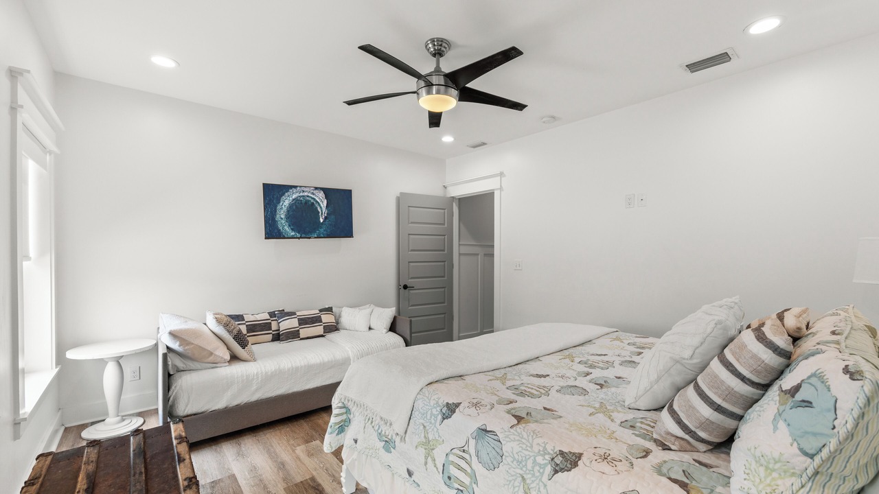 Photo of Bedroom in Seacrest