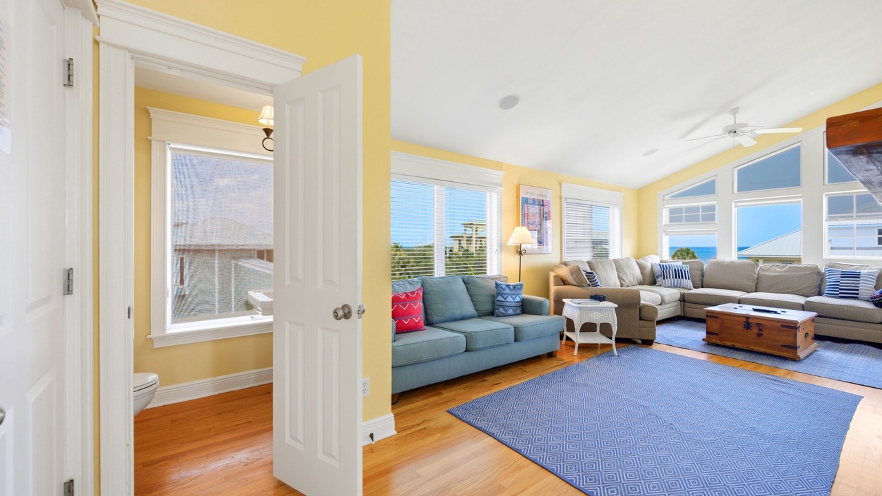 Photo of Livingroom in Plantation