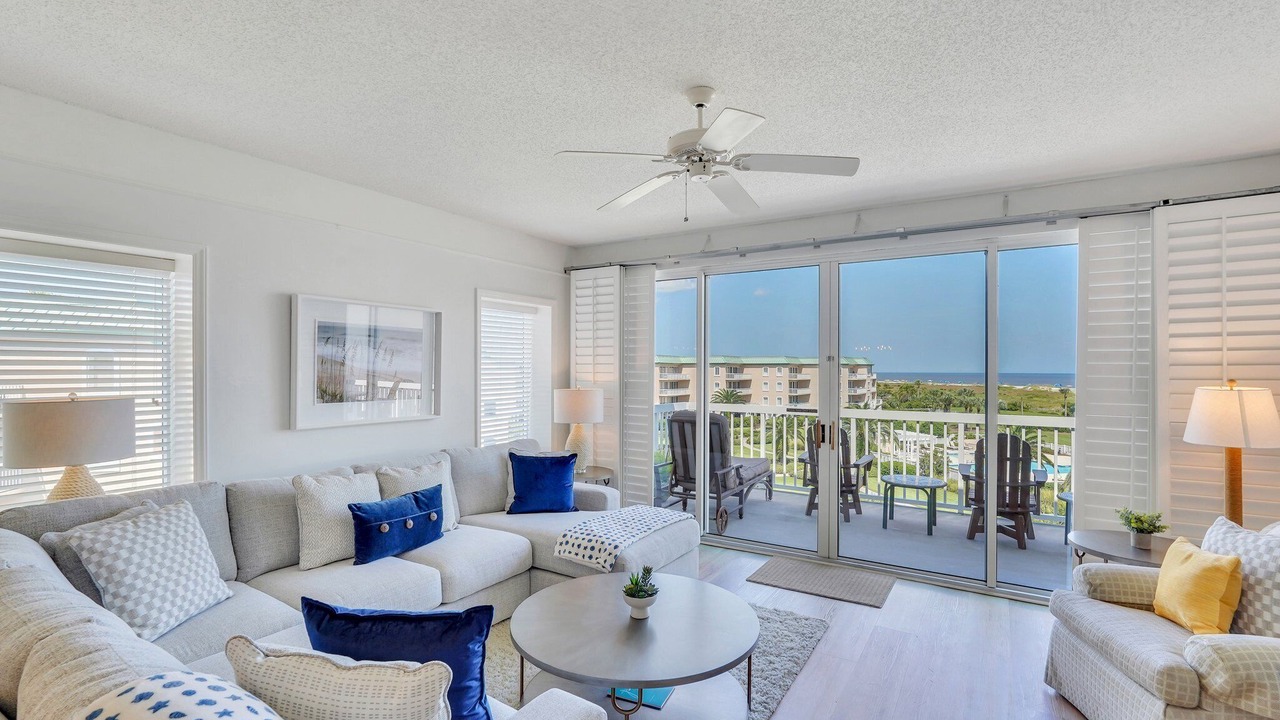 Photo of Livingroom in Saint Simons Island