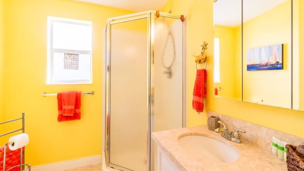 Photo of Bathroom in Marathon