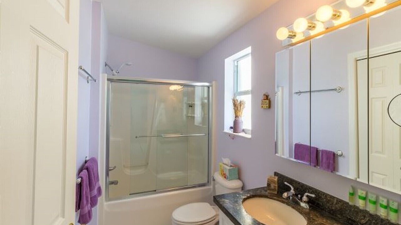 Photo of Bathroom in Marathon