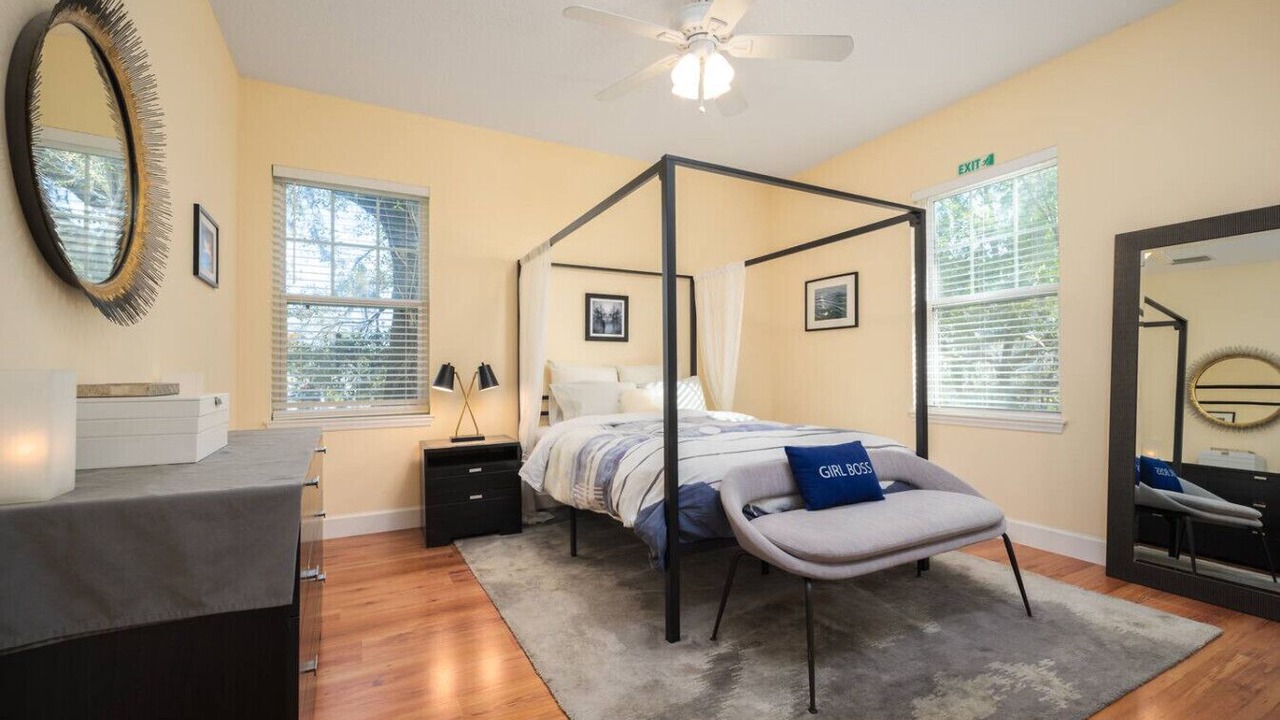 Photo of Bedroom in Downtown Historic District