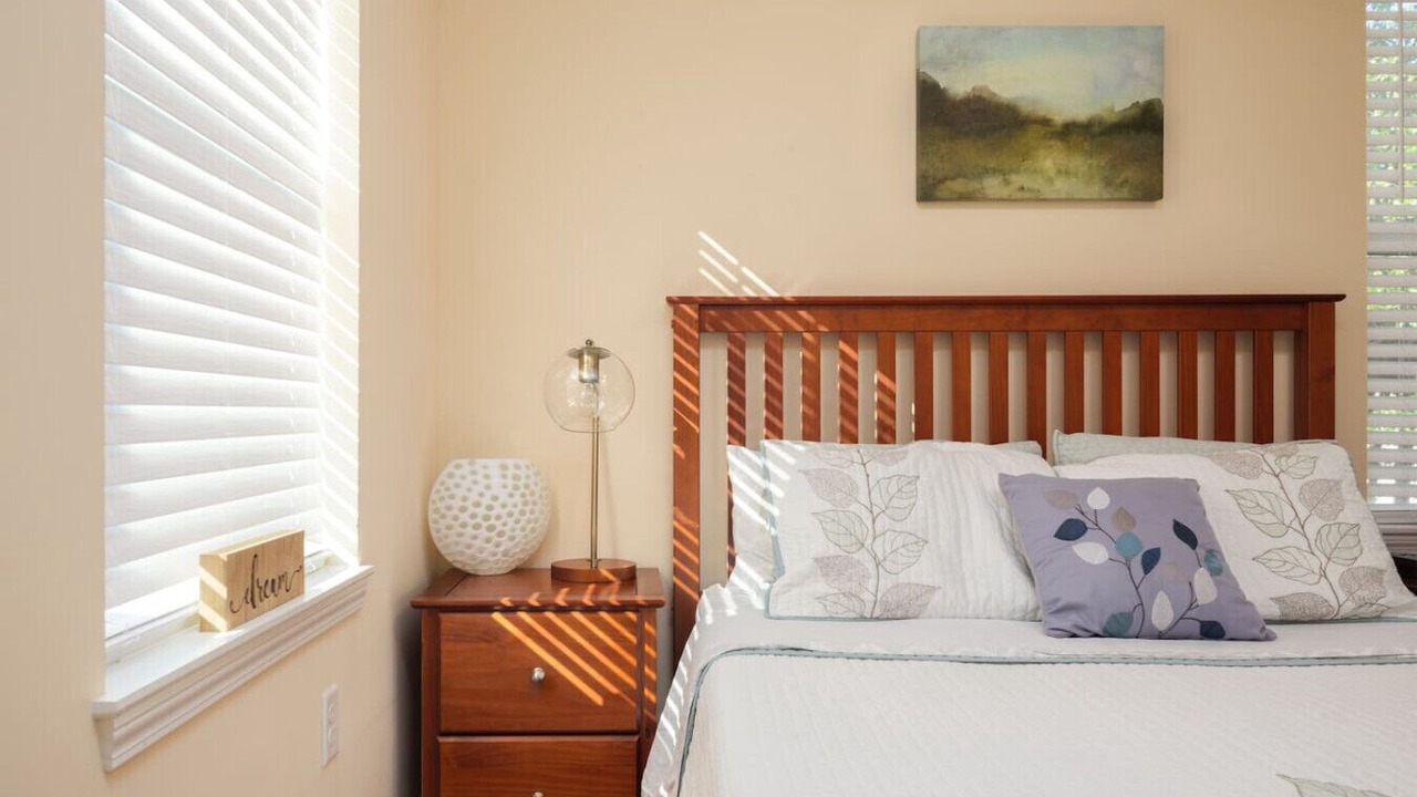 Photo of Bedroom in Downtown Historic District