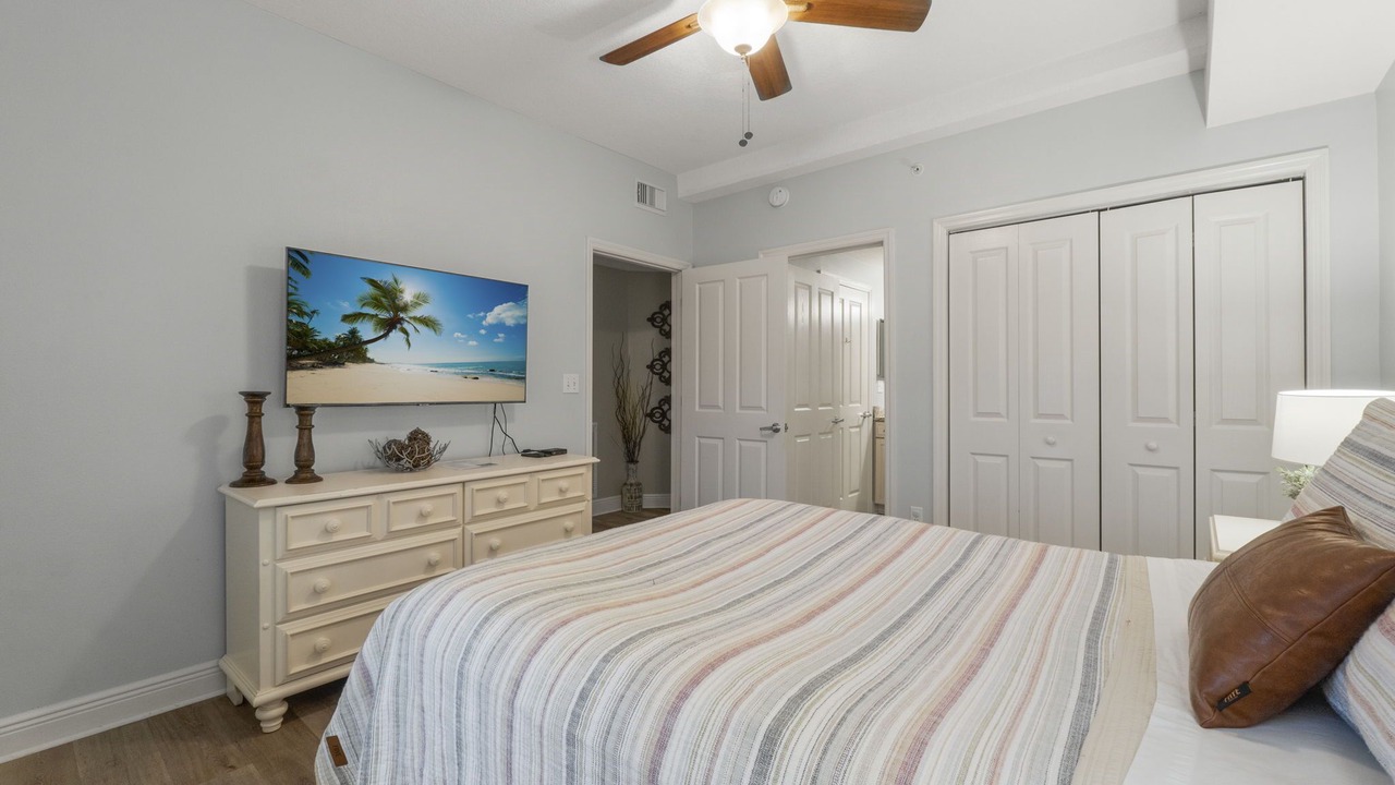 Photo of Bedroom in Miramar Beach