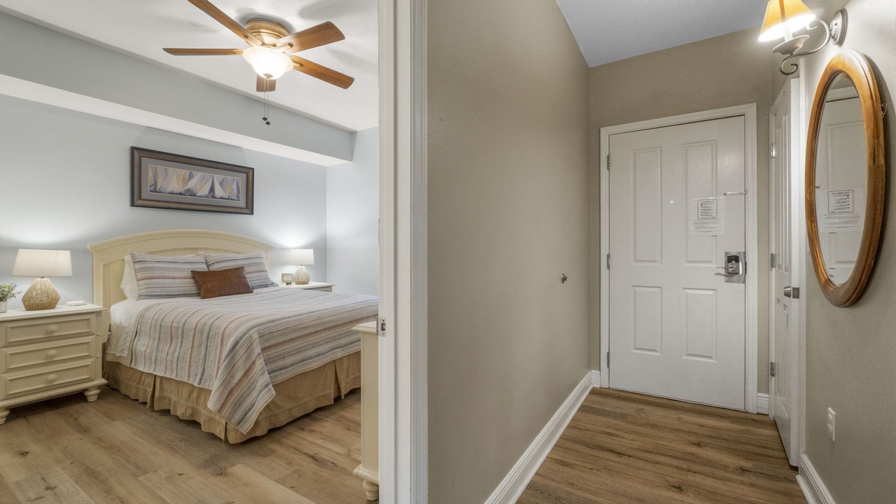 Photo of Bedroom in Miramar Beach