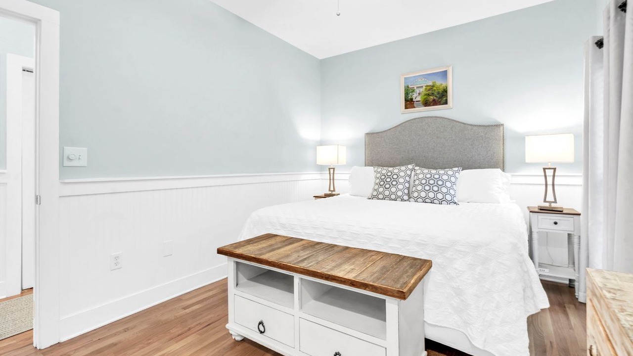 Photo of Bedroom in Seacrest