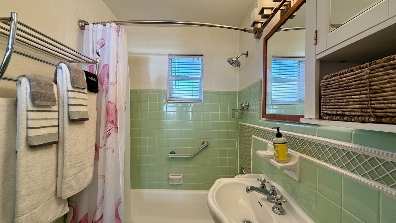 Photo of Bathroom in Lenox Park