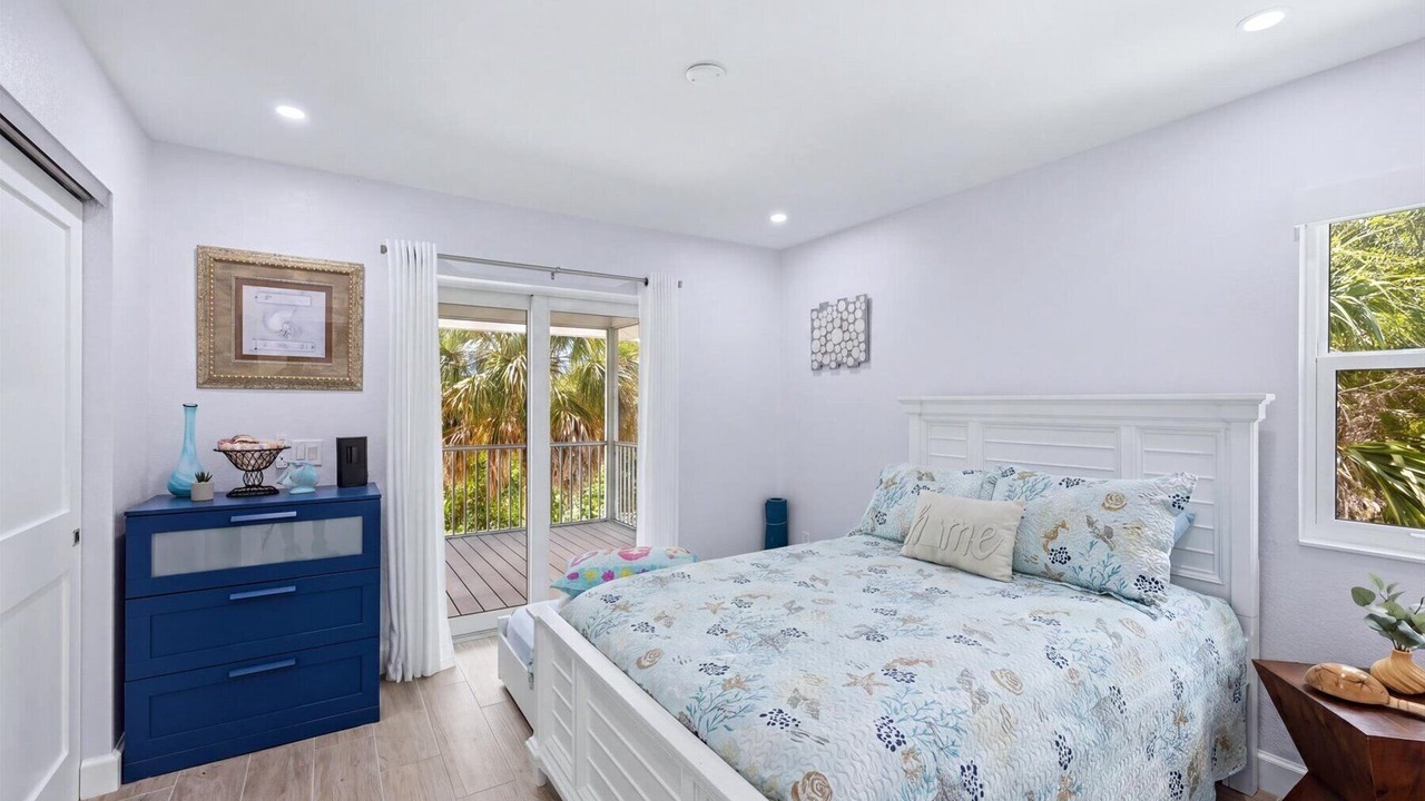Photo of Bedroom in Palm Island