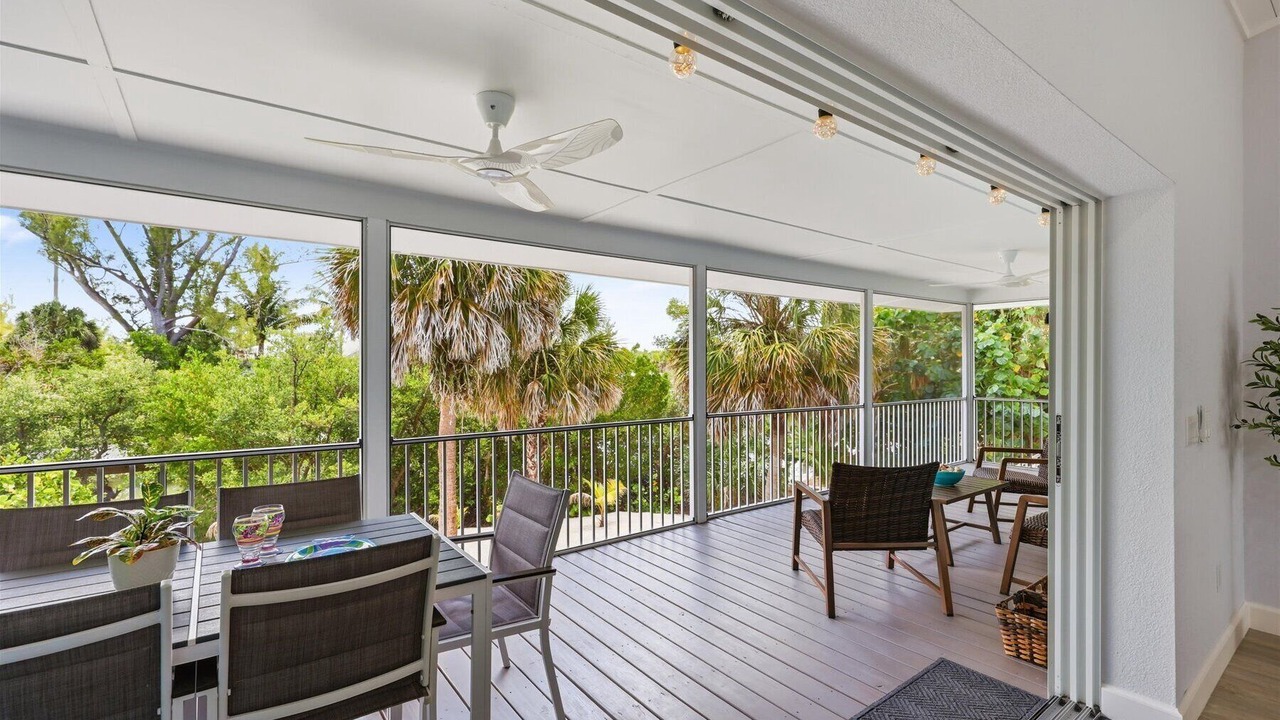 Photo of Outdoor in Palm Island