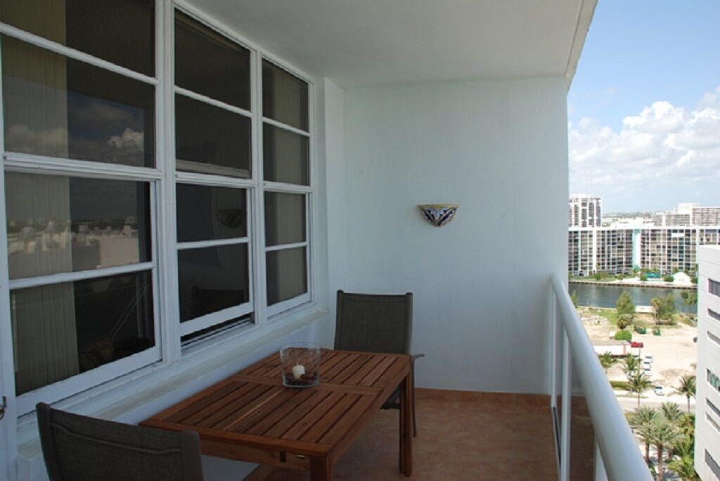 Photo of Patio Balcony in Hollywood South Central Beach