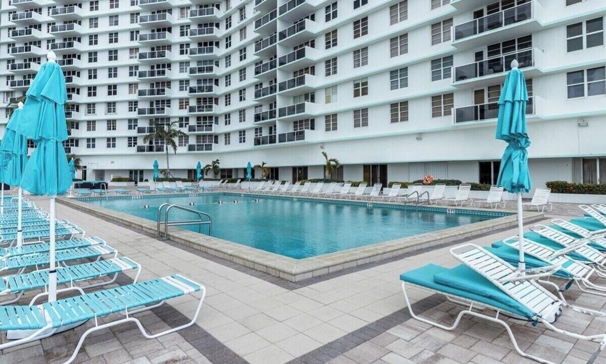 Photo of Outdoor in Hollywood South Central Beach