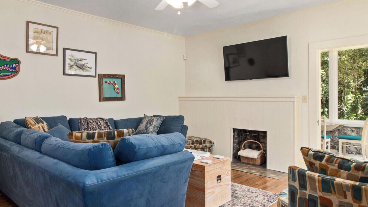 Photo of Livingroom in Gainesville