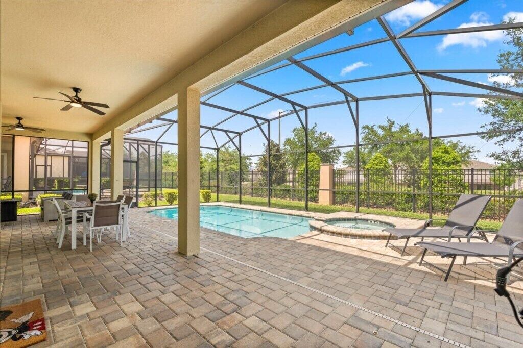 Photo of Outdoor in Bay Lake