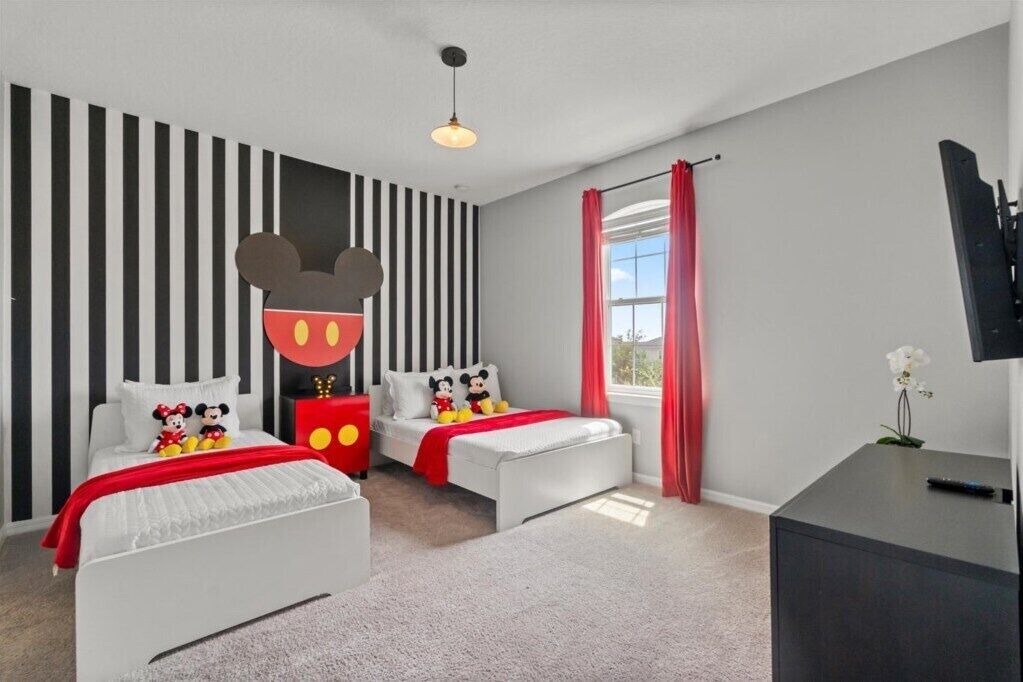 Photo of Bedroom in Bay Lake