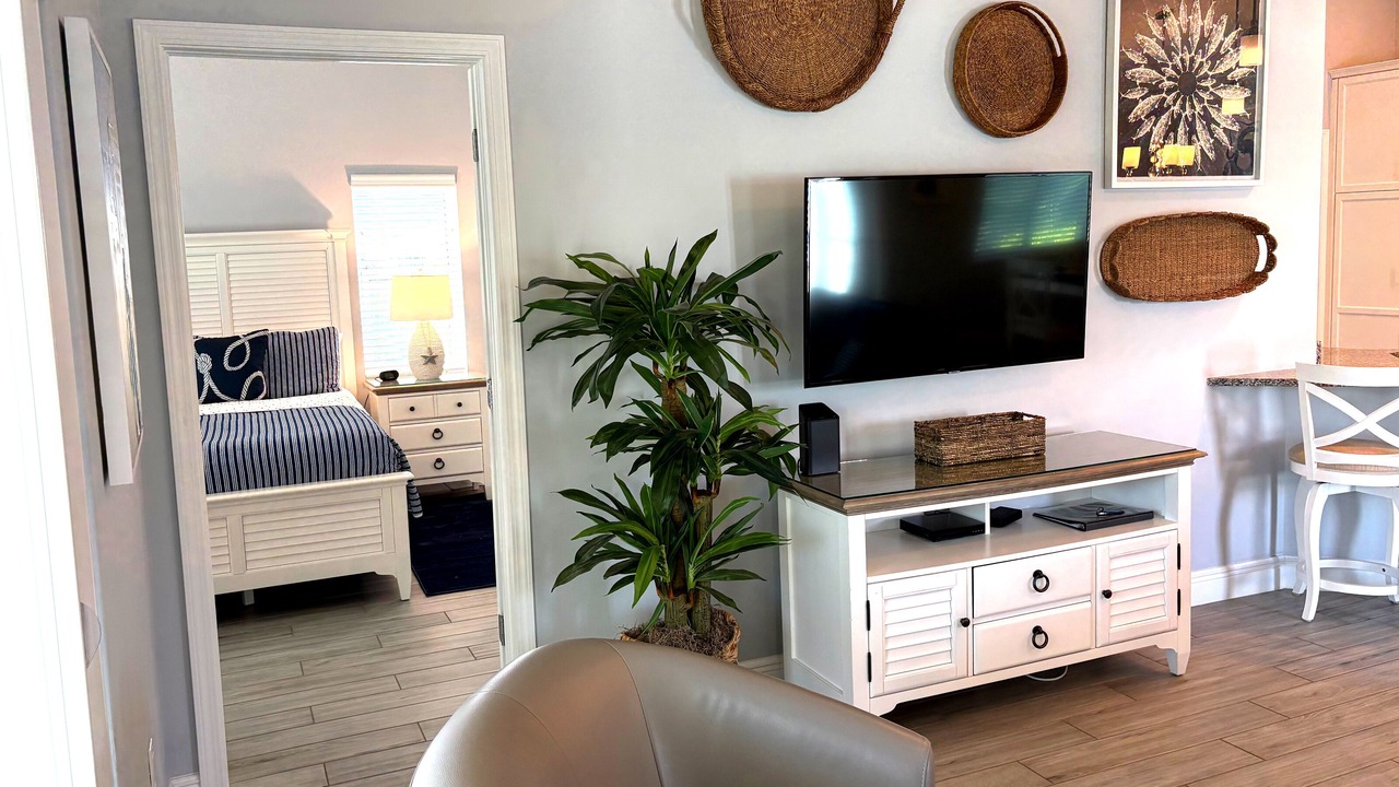 Photo of Bedroom in Mid Island